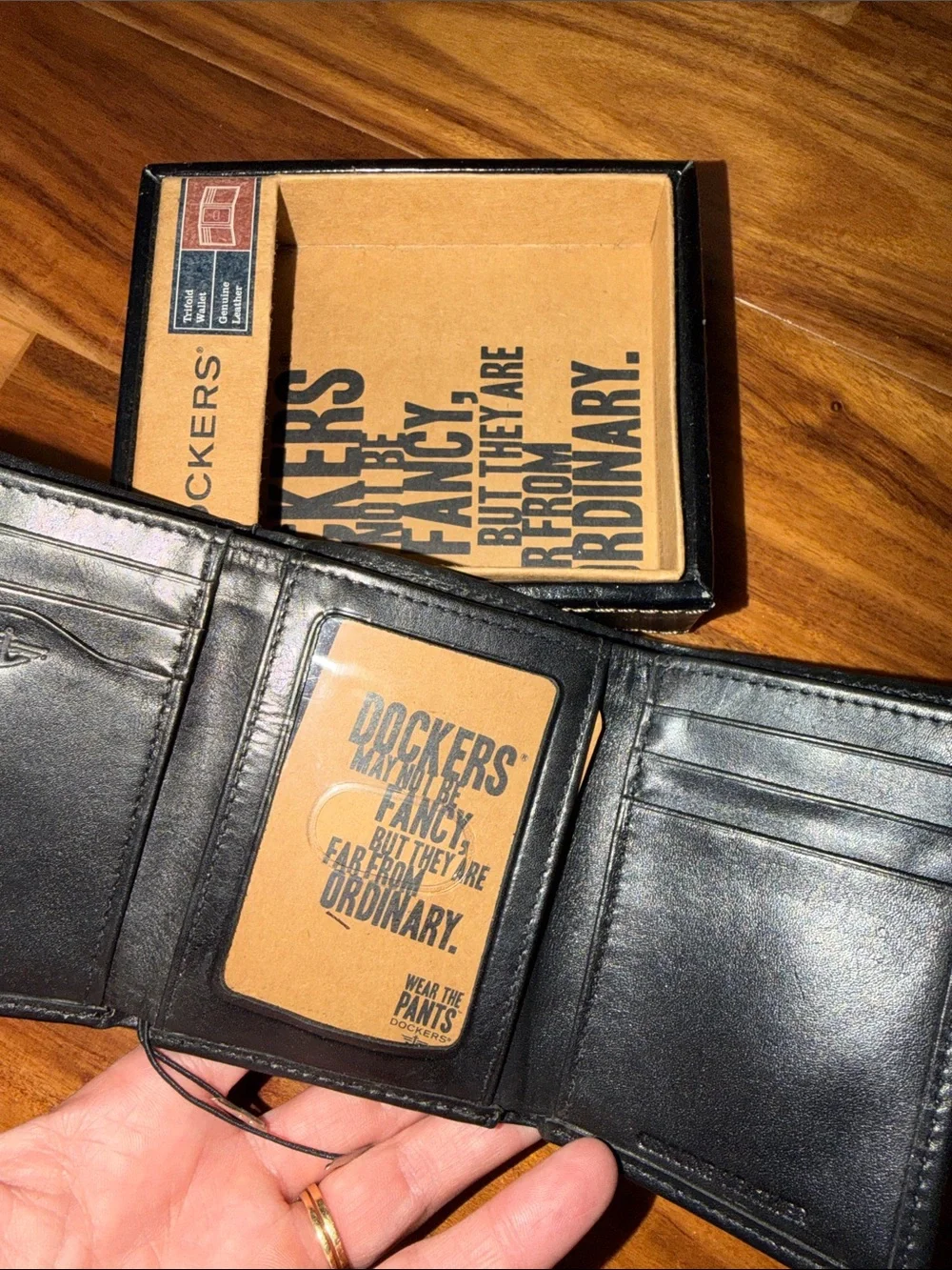 Dockers Black Trifold Leather Wallet with Embossed Logo